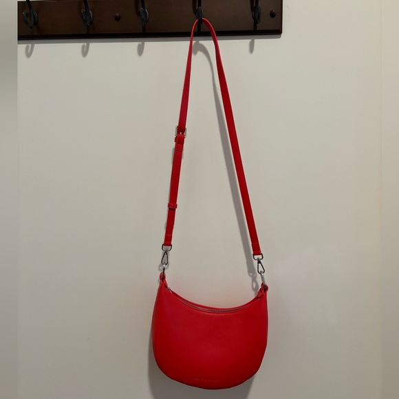 Melie Bianco red purse! Used once. New condition. - Picture 1 of 3